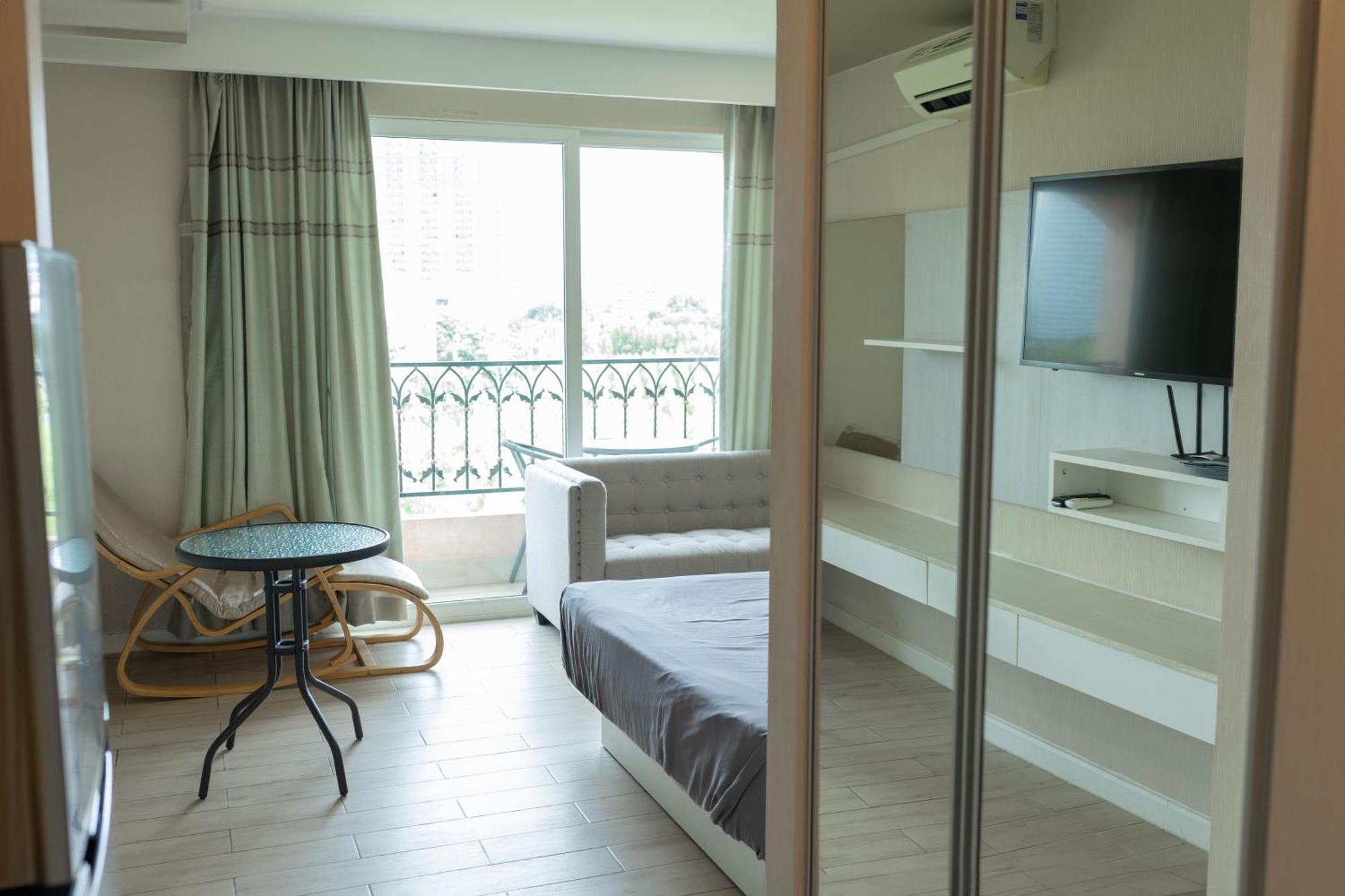 Seven Seas Condo Resort Jomtien Beach Exteriör bild